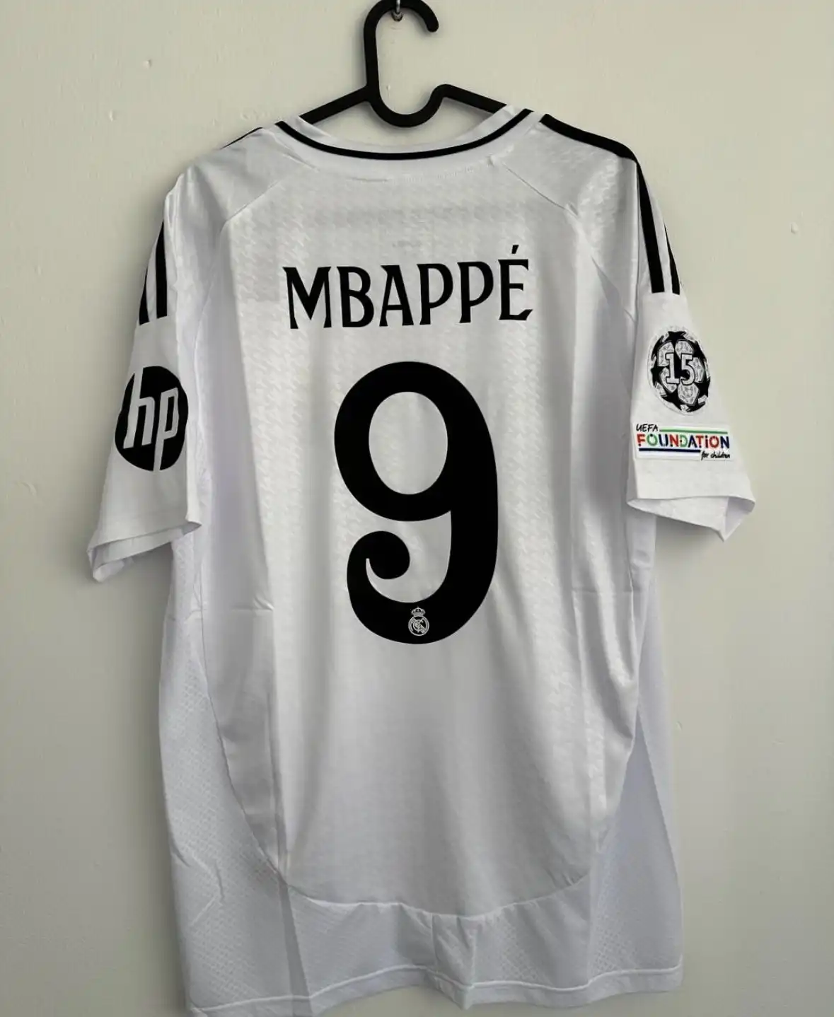 Real Madrid 2024/25 domaci dres MBAPPE #9 - veličina L - dostupno na stanju