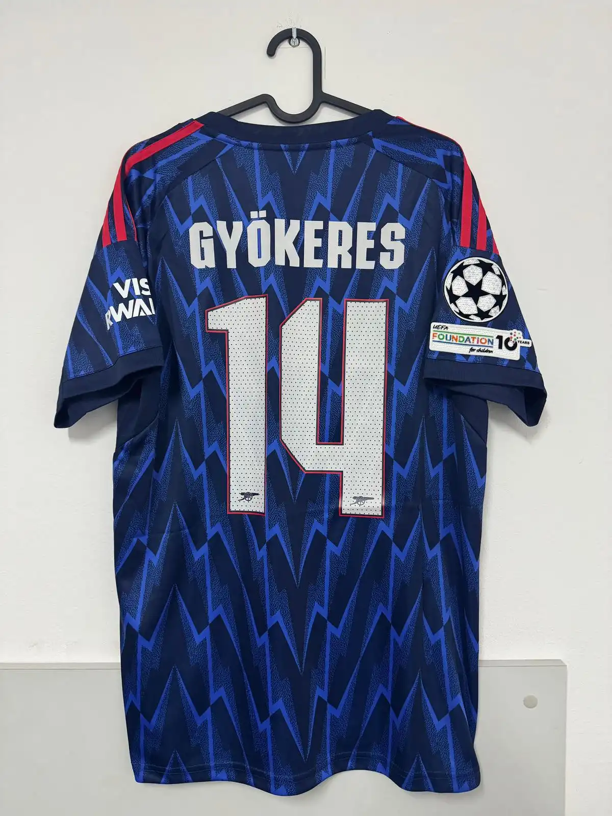 Arsenal 2025/26 gostujuci dres GYOKERES #14 - veličina M - dostupno na stanju