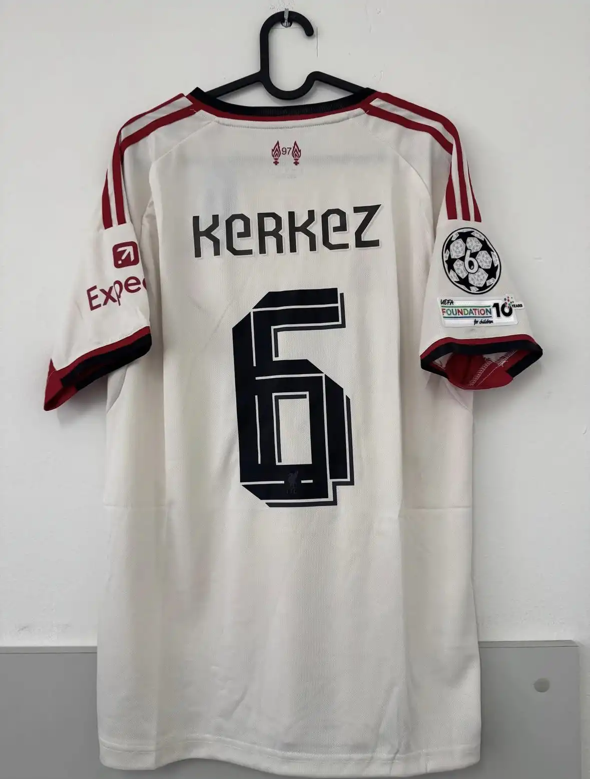 Liverpool 2025/26 gostujuci dres KERKEZ #6 - veličina M - dostupno na stanju