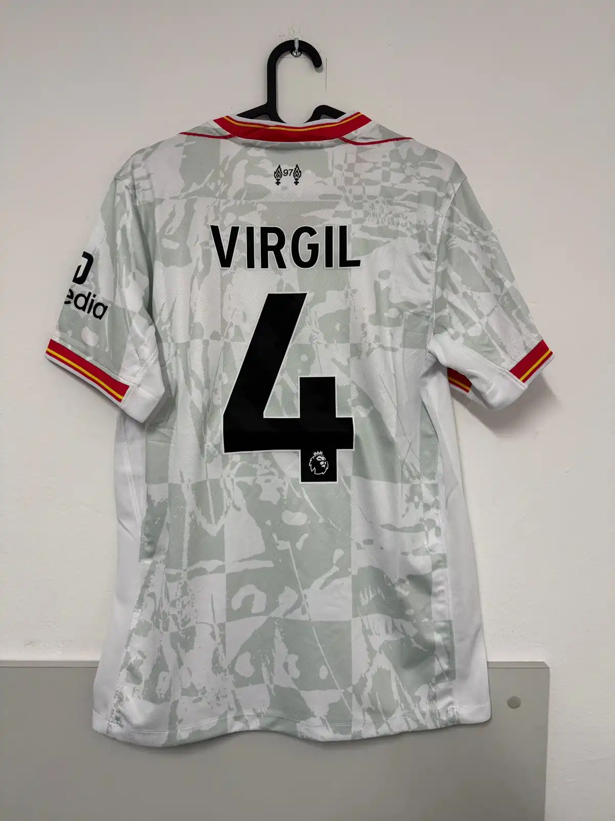 Liverpool 2024/25 gostujuci dres VIRGIL #4 - veličina S - dostupno na stanju