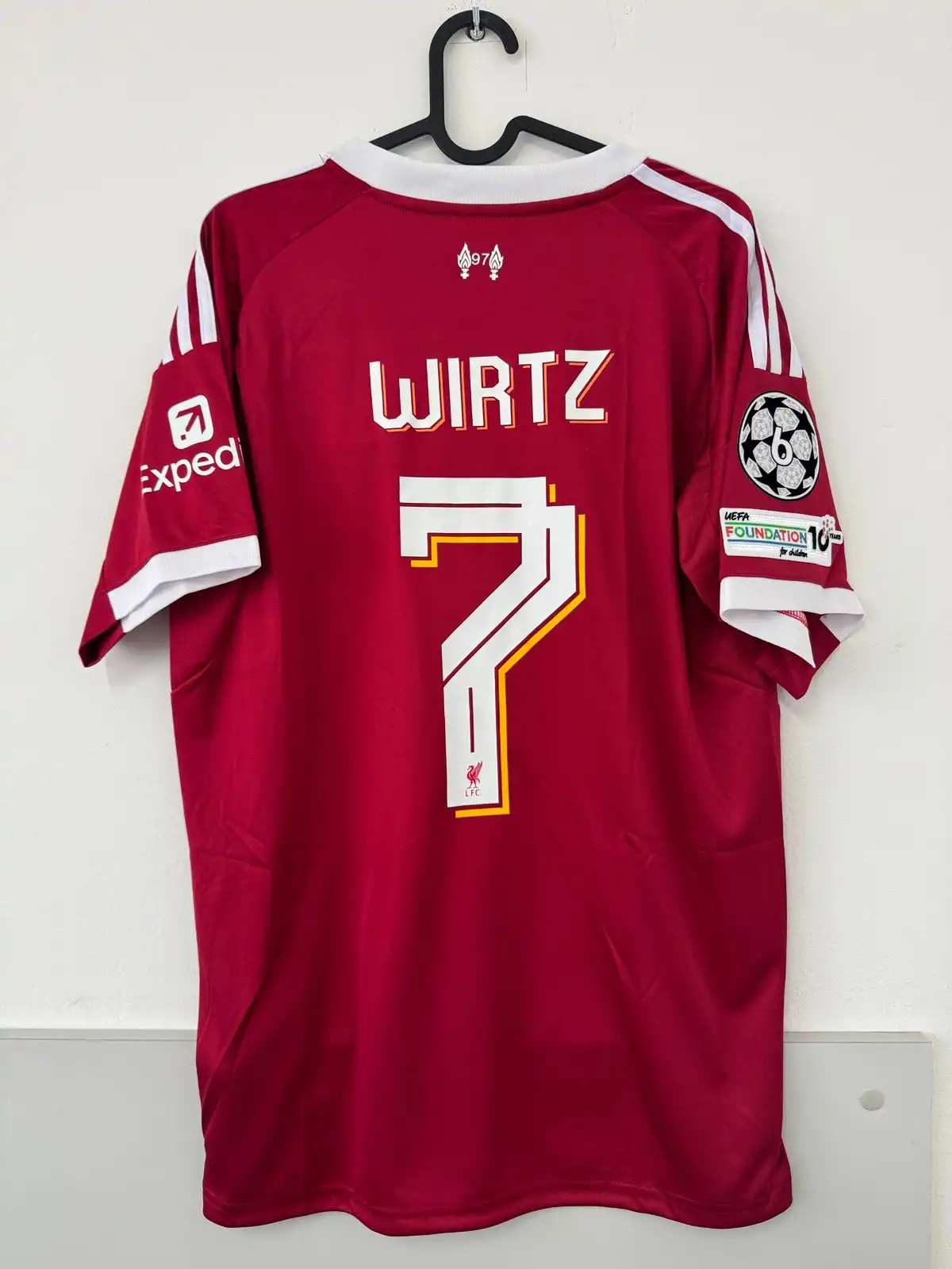 Liverpool 2025/26 domaci dres WIRTZ #7 - veličina S - dostupno na stanju