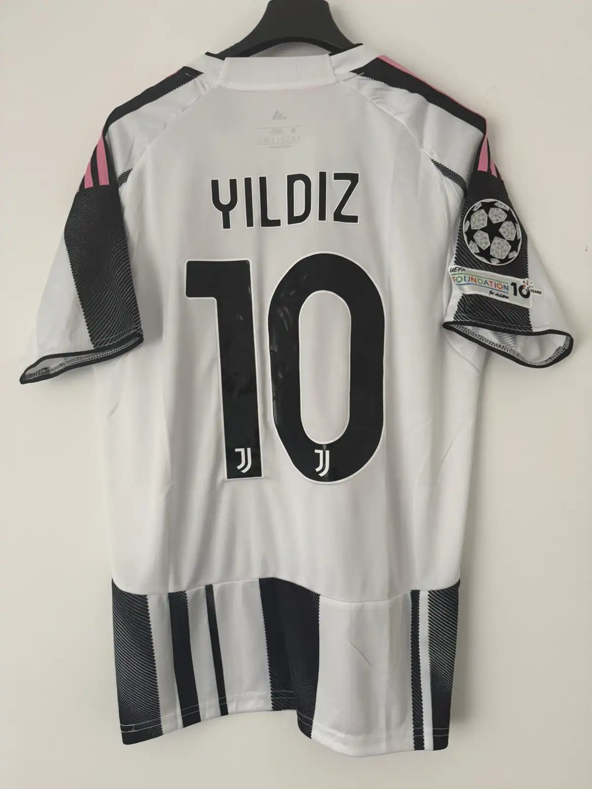 Juventus 2025/26 domaci dres YILDIZ #10 - veličina L - dostupno na stanju