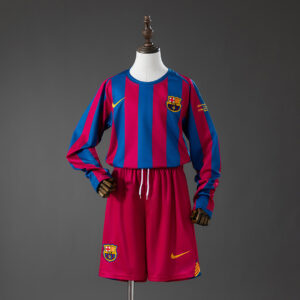 Dres Dječiji komplet – Barcelona domaći (Liga prvaka) retro dugi rukavi 05/06