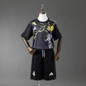 Dres Dječiji komplet – Real Madrid Avengers - pred utakmicu(crni) 25/26